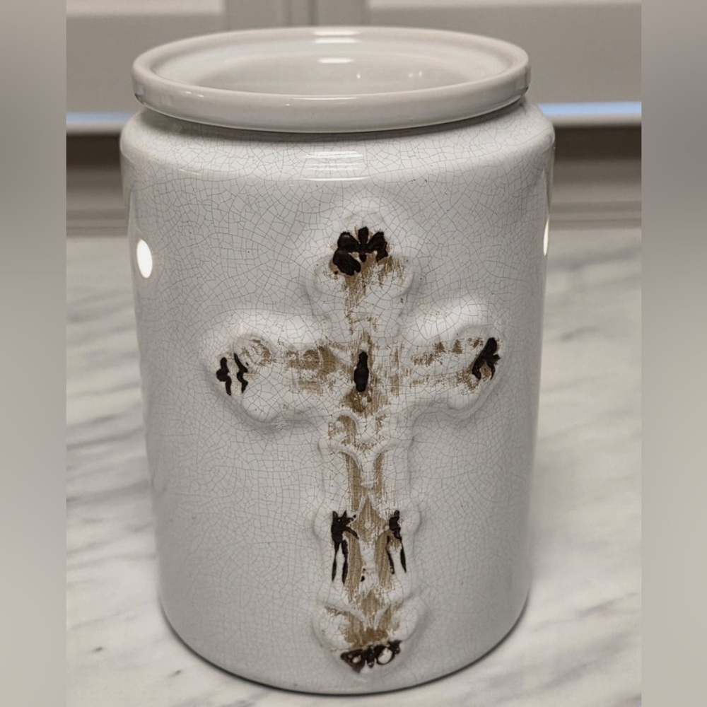 Scentsy Retired Antique Cross Full size Deluxe Warmer in brown and Cream